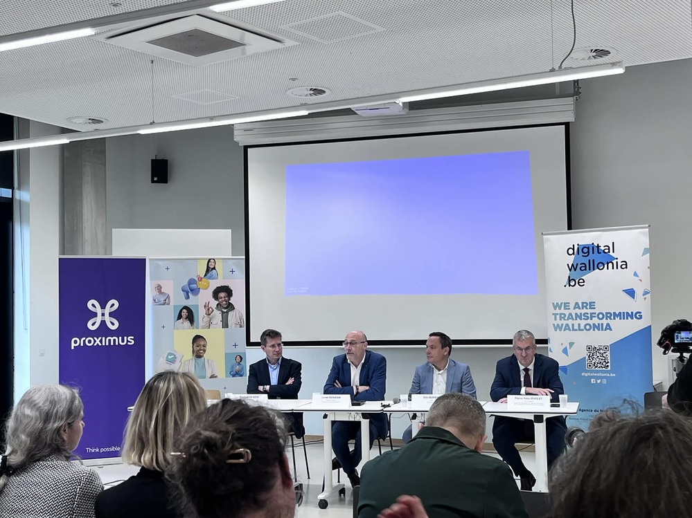Cybersécurité pour tous : la Wallonie et Proximus s’associent pour renforcer les compétences numériques des citoyens